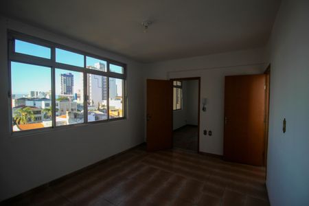 Apartamento para alugar com 130m², 3 quartos e sem vagaCopa