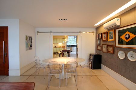 Apartamento à venda com 154m², 3 quartos e 2 vagasSala