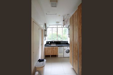 Apartamento à venda com 154m², 3 quartos e 2 vagasÁrea de Serviço