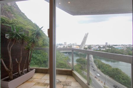 Apartamento à venda com 154m², 3 quartos e 2 vagasVaranda Quarto 1