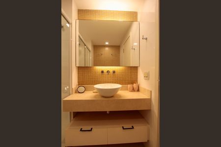 Apartamento à venda com 154m², 3 quartos e 2 vagasBanheiro Social