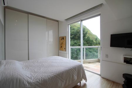 Apartamento à venda com 154m², 3 quartos e 2 vagasSuíte