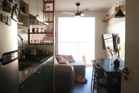 Sala/Cozinha de apartamento à venda com 1 quarto, 31m² em Barra Funda, São Paulo