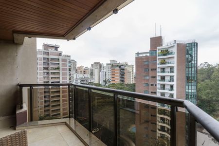 Apartamento à venda com 247m², 3 quartos e 3 vagas Apartamento à venda com 247m², 3 quartos e 3 vagasVaranda da Suíte 3