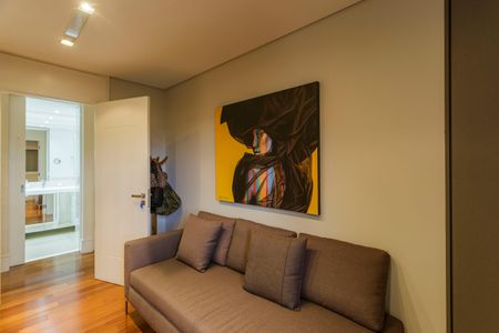 Apartamento à venda com 247m², 3 quartos e 3 vagas Apartamento à venda com 247m², 3 quartos e 3 vagasSuíte 2