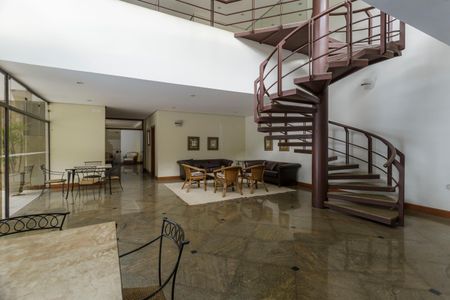 Apartamento à venda com 247m², 3 quartos e 3 vagas Apartamento à venda com 247m², 3 quartos e 3 vagasÁrea comum - Salão de festas