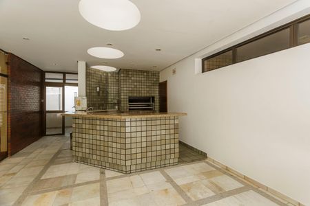 Apartamento à venda com 247m², 3 quartos e 3 vagas Apartamento à venda com 247m², 3 quartos e 3 vagasÁrea comum - Churrasqueira