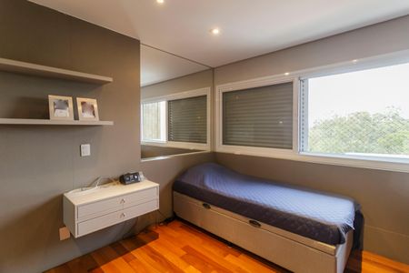 Apartamento à venda com 247m², 3 quartos e 3 vagas Apartamento à venda com 247m², 3 quartos e 3 vagasSuíte 1