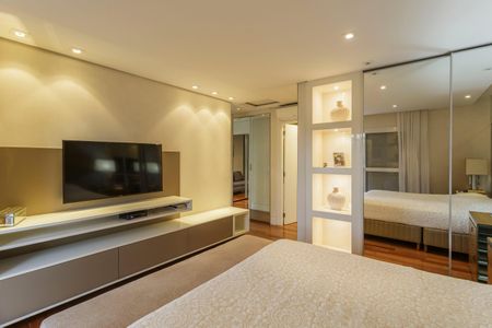 Apartamento à venda com 247m², 3 quartos e 3 vagas Apartamento à venda com 247m², 3 quartos e 3 vagasSuíte 3