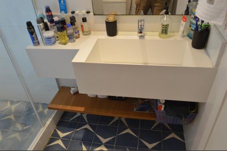 Apartamento à venda com 147m², 4 quartos e 1 vaga Apartamento à venda com 147m², 4 quartos e 1 vagaBanheiro