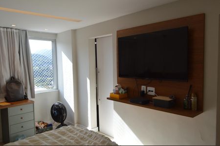 Apartamento à venda com 147m², 4 quartos e 1 vaga Apartamento à venda com 147m², 4 quartos e 1 vagaSuíte