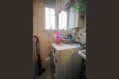 Apartamento à venda com 64m², 3 quartos e 1 vagaÁrea de Serviço