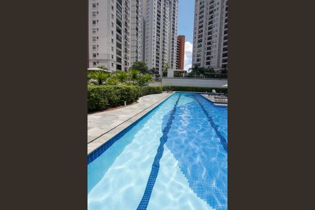 Apartamento à venda com 64m², 3 quartos e 1 vagaÁrea comum - Piscina