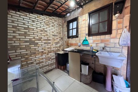 Casa à venda com 50m², 2 quartos e 1 vagaCozinha e Área de Serviço