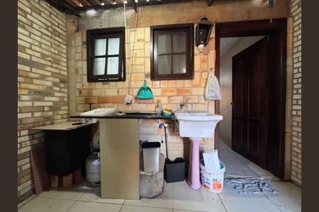 Casa à venda com 50m², 2 quartos e 1 vagaCozinha e Área de Serviço