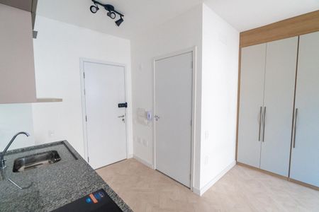 Cozinha de kitnet/studio à venda com 1 quarto, 28m² em Vila Clementino, São Paulo