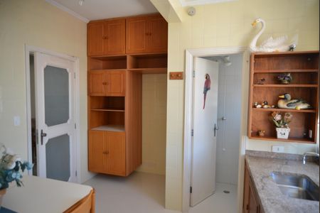 Apartamento para alugar com 94m², 2 quartos e sem vagaCozinha