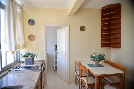 Apartamento para alugar com 94m², 2 quartos e sem vagaCozinha