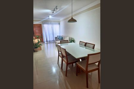 Sala de casa à venda com 3 quartos, 167m² em Vila Constança, São Paulo