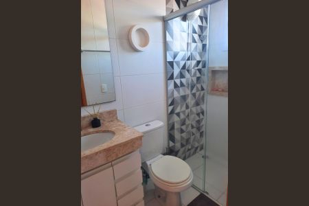 Casa à venda com 167m², 3 quartos e 3 vagasBanheiro 2