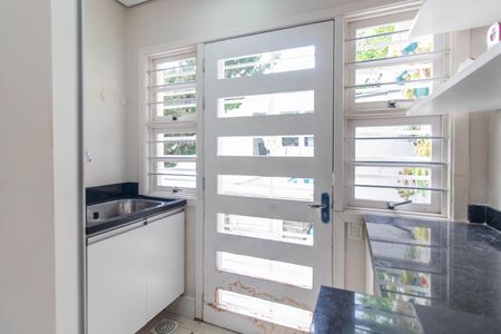 Casa à venda com 244m², 5 quartos e 4 vagasCozinha