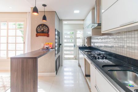 Casa à venda com 244m², 5 quartos e 4 vagasCozinha