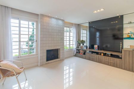 Sala de casa à venda com 5 quartos, 244m² em Santa Tereza, Porto Alegre