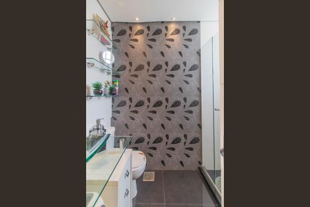 Casa à venda com 244m², 5 quartos e 4 vagasBanheiro Social