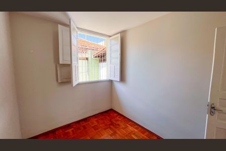 Casa à venda com 163m², 6 quartos e 3 vagas Casa à venda com 163m², 6 quartos e 3 vagasQuarto 2