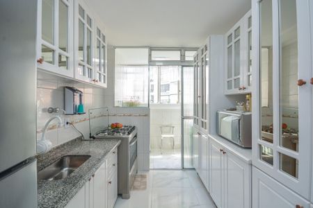 Apartamento à venda com 60m², 2 quartos e 1 vagaCozinha