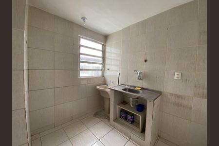 Apartamento à venda com 43m², 2 quartos e sem vaga Apartamento à venda com 43m², 2 quartos e sem vagaCozinha e Área de Serviço