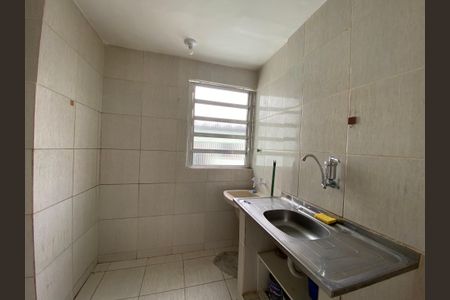Apartamento à venda com 43m², 2 quartos e sem vaga Apartamento à venda com 43m², 2 quartos e sem vagaCozinha e Área de Serviço