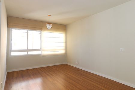 Sala de apartamento para alugar com 2 quartos, 50m² em Parque Santa Fé, Porto Alegre