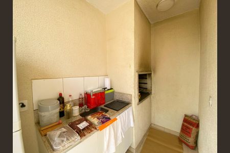 Apartamento para alugar com 44m², 2 quartos e 1 vagaÁrea comum - Churrasqueira