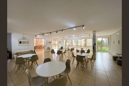 Apartamento para alugar com 44m², 2 quartos e 1 vagaÁrea comum - Salão de festas