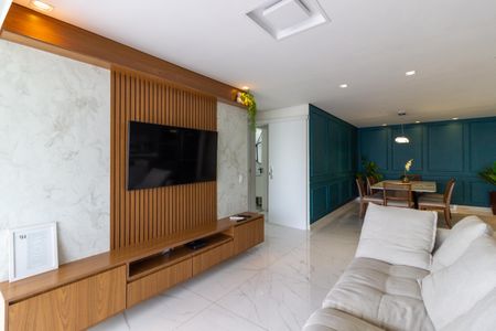 Sala de apartamento à venda com 2 quartos, 84m² em Pinheiros, São Paulo