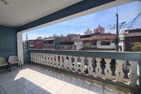 Casa à venda com 151m², 3 quartos e 2 vagas Casa à venda com 151m², 3 quartos e 2 vagasVaranda da Suíte