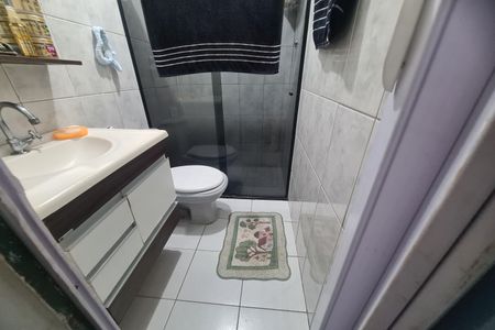 Casa à venda com 151m², 3 quartos e 2 vagas Casa à venda com 151m², 3 quartos e 2 vagasBanheiro Social