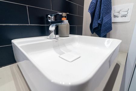 Apartamento à venda com 80m², 3 quartos e 1 vaga Apartamento à venda com 80m², 3 quartos e 1 vagaBanheiro Social Detalhe