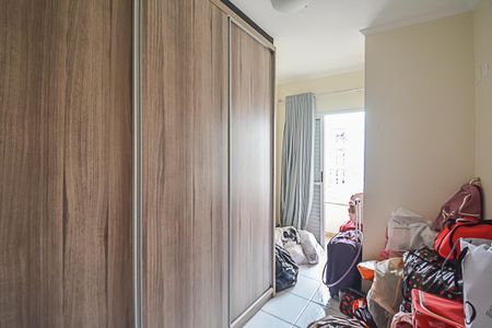 Apartamento à venda com 82m², 3 quartos e 3 vagas Apartamento à venda com 82m², 3 quartos e 3 vagasQuarto 2