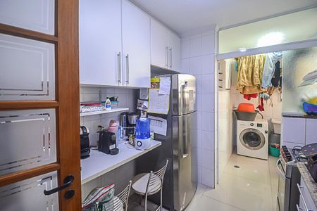 Apartamento à venda com 82m², 3 quartos e 3 vagas Apartamento à venda com 82m², 3 quartos e 3 vagasCozinha