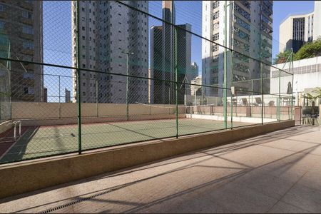 Apartamento para alugar com 127m², 4 quartos e 2 vagas Apartamento para alugar com 127m², 4 quartos e 2 vagasÁrea comum - Quadra