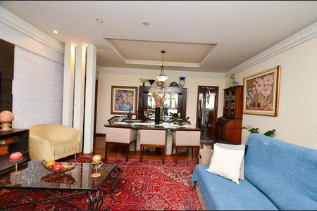 Apartamento para alugar com 127m², 4 quartos e 2 vagas Apartamento para alugar com 127m², 4 quartos e 2 vagasSala