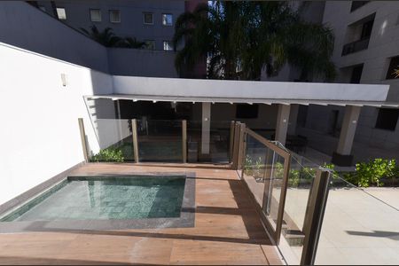 Apartamento para alugar com 127m², 4 quartos e 2 vagas Apartamento para alugar com 127m², 4 quartos e 2 vagasÁrea comum - Piscina