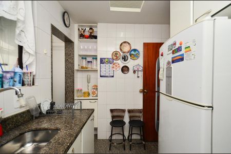 Apartamento para alugar com 127m², 4 quartos e 2 vagas Apartamento para alugar com 127m², 4 quartos e 2 vagasCozinha