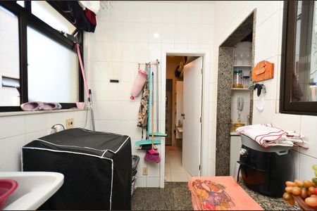 Apartamento para alugar com 127m², 4 quartos e 2 vagas Apartamento para alugar com 127m², 4 quartos e 2 vagasÁrea de Serviço