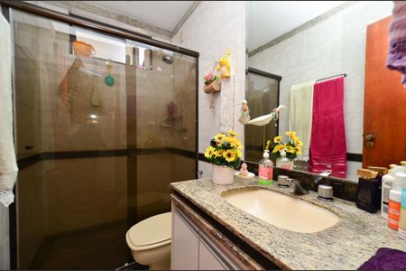 Apartamento para alugar com 127m², 4 quartos e 2 vagas Apartamento para alugar com 127m², 4 quartos e 2 vagasBanheiro Suite