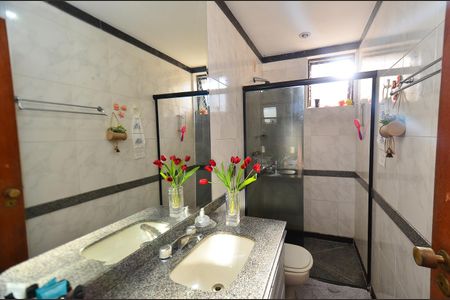 Apartamento para alugar com 127m², 4 quartos e 2 vagas Apartamento para alugar com 127m², 4 quartos e 2 vagasBanheiro Social