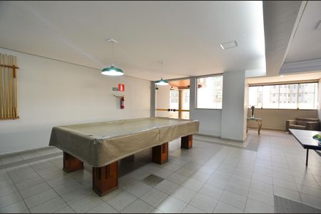 Apartamento para alugar com 127m², 4 quartos e 2 vagas Apartamento para alugar com 127m², 4 quartos e 2 vagasÁrea comum - Salão de Jogos