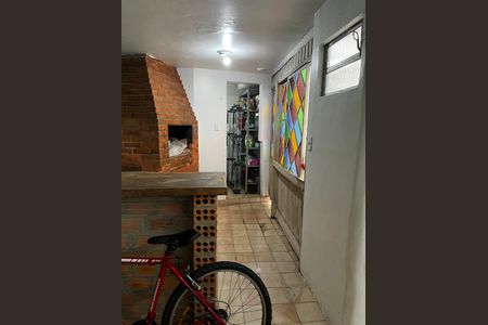 Apartamento à venda com 100m², 2 quartos e sem vagaÁrea externa